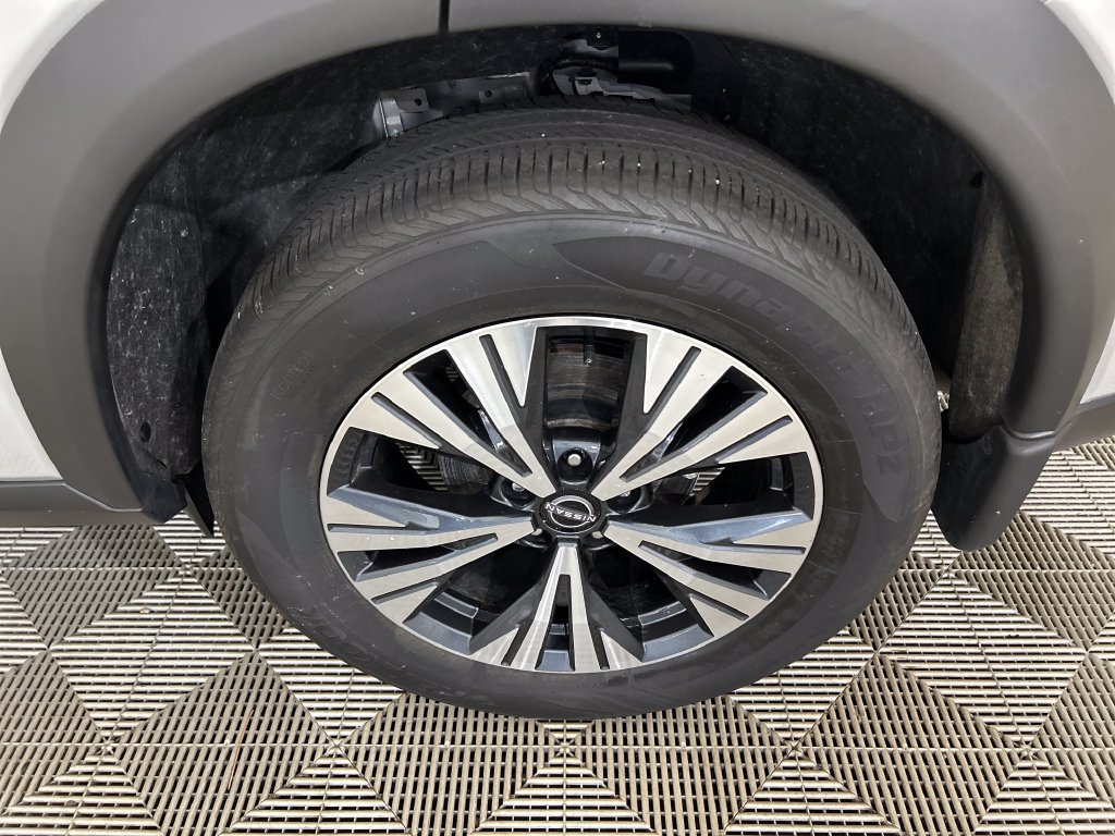Used 2023 Nissan Rogue SV w/ SV Premium B Package AWD/4WD image 10