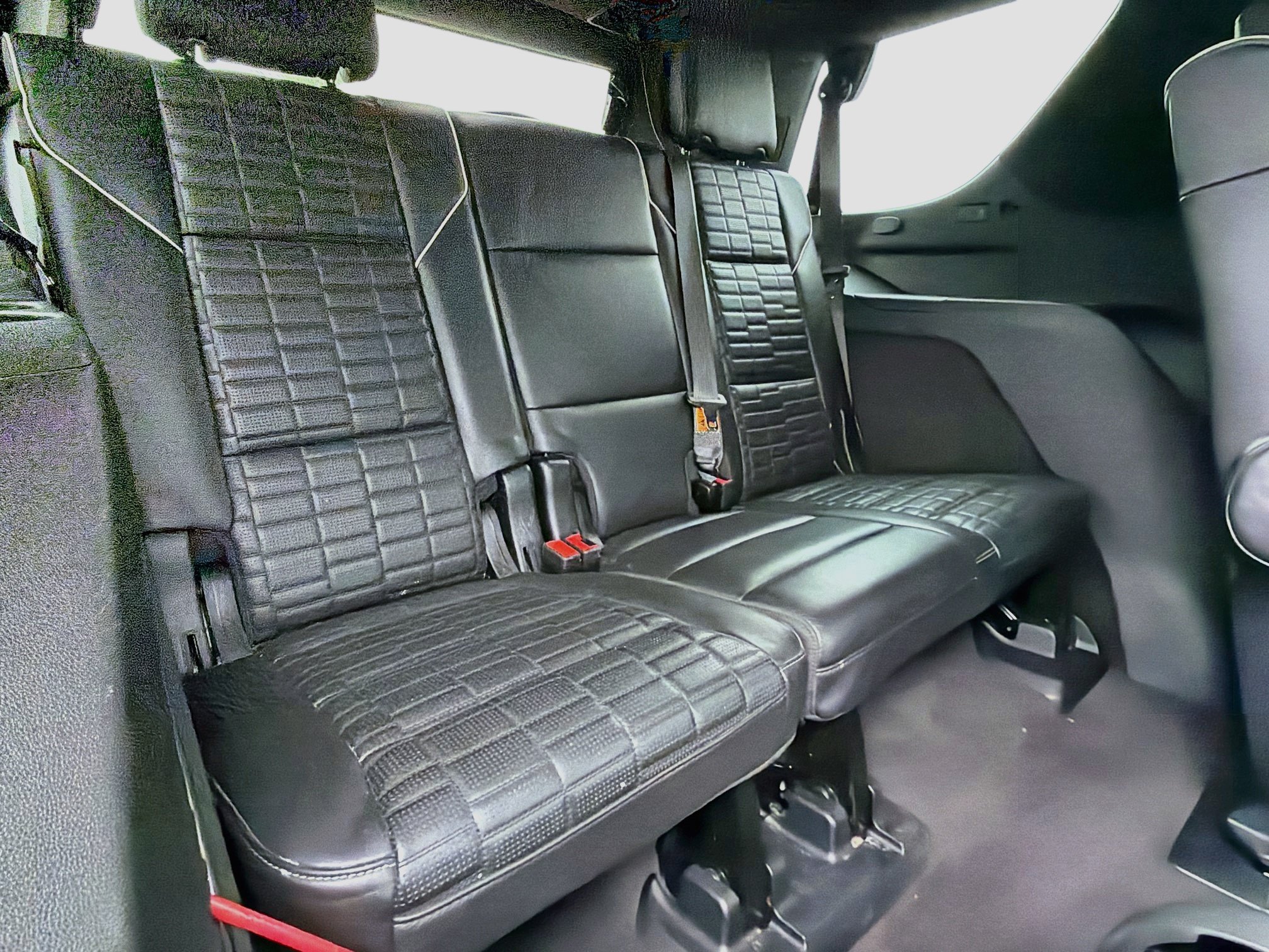 Used 2024 Cadillac Escalade Sport Platinum w/ LPO, ONYX Package AWD/4WD image 22