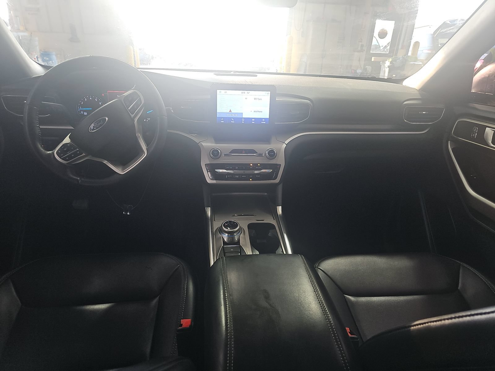 Used 2023 Ford Explorer XLT w/ Equipment Group 202A AWD/4WD image 10