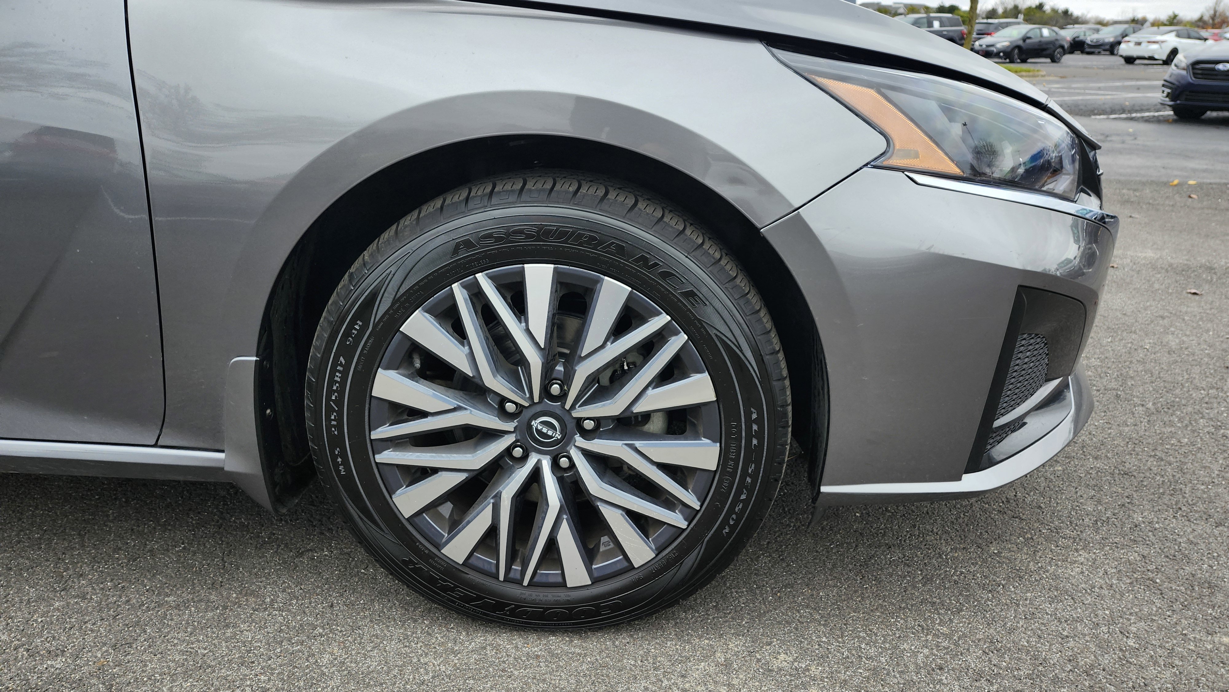 Used 2023 Nissan Altima 2.5 SV image 9