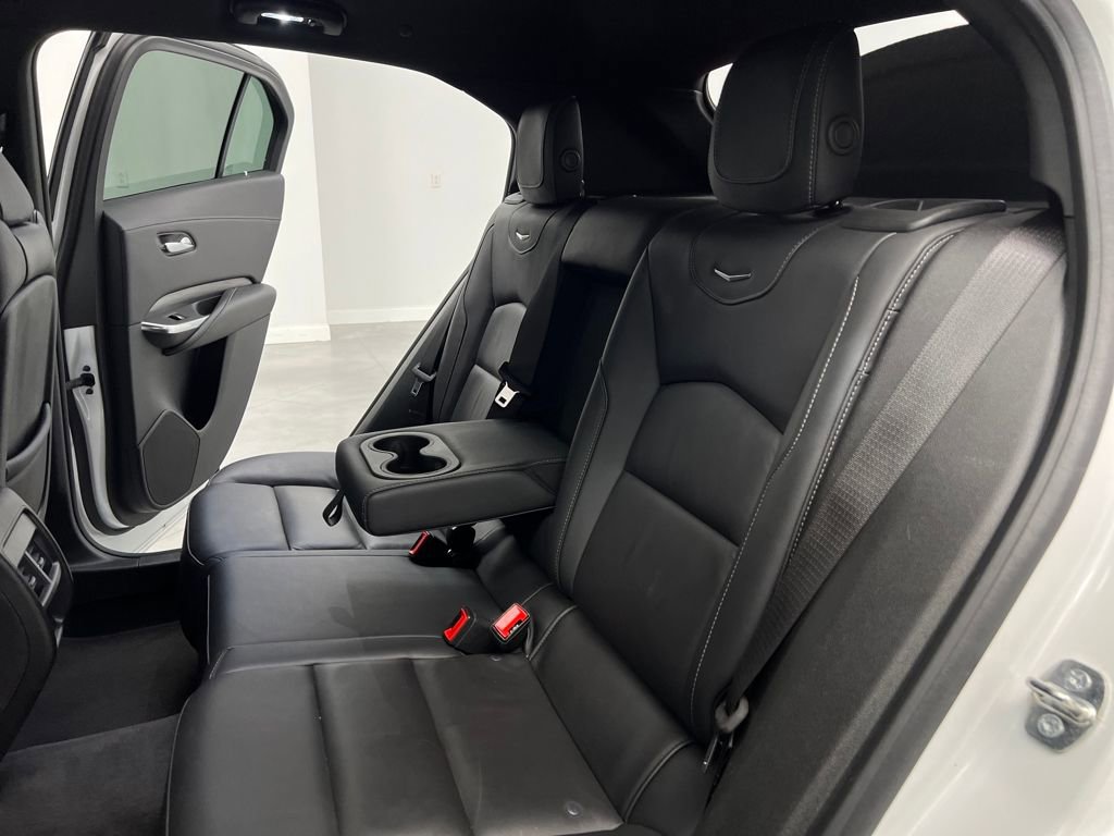 Used 2024 Cadillac XT4 Premium Luxury image 14