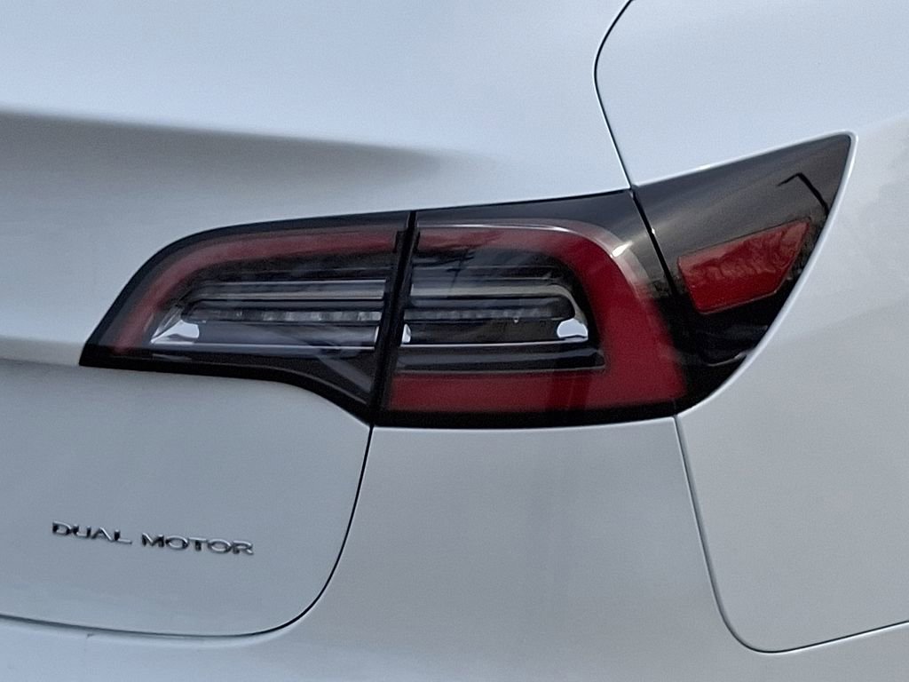 Used 2022 Tesla Model 3 Long Range image 10