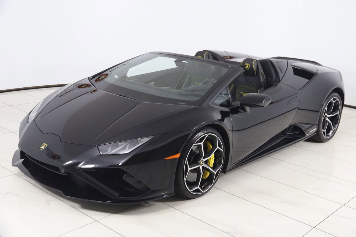Used 2023 Lamborghini Huracan EVO image 34