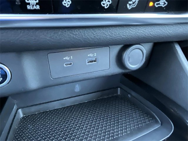 Used 2022 Nissan Rogue SV image 33