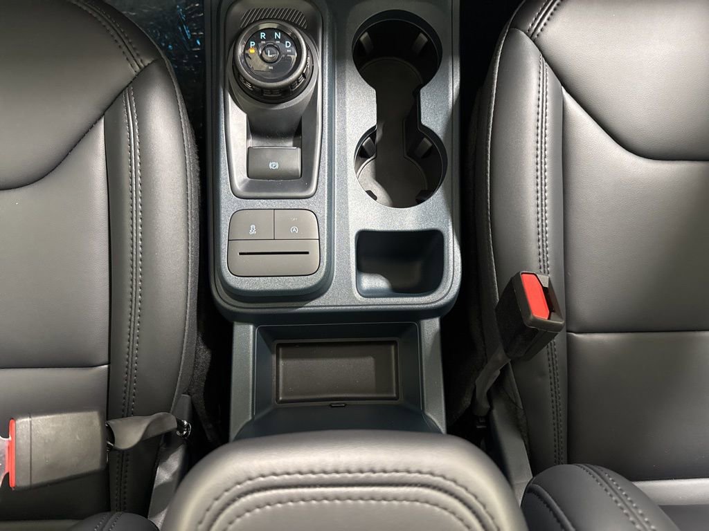 New 2025 Ford Maverick Lariat w/ Black Appearance Package AWD/4WD image 30