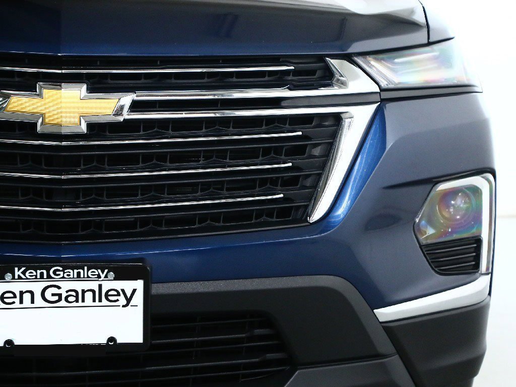 Used 2023 Chevrolet Traverse LT image 8