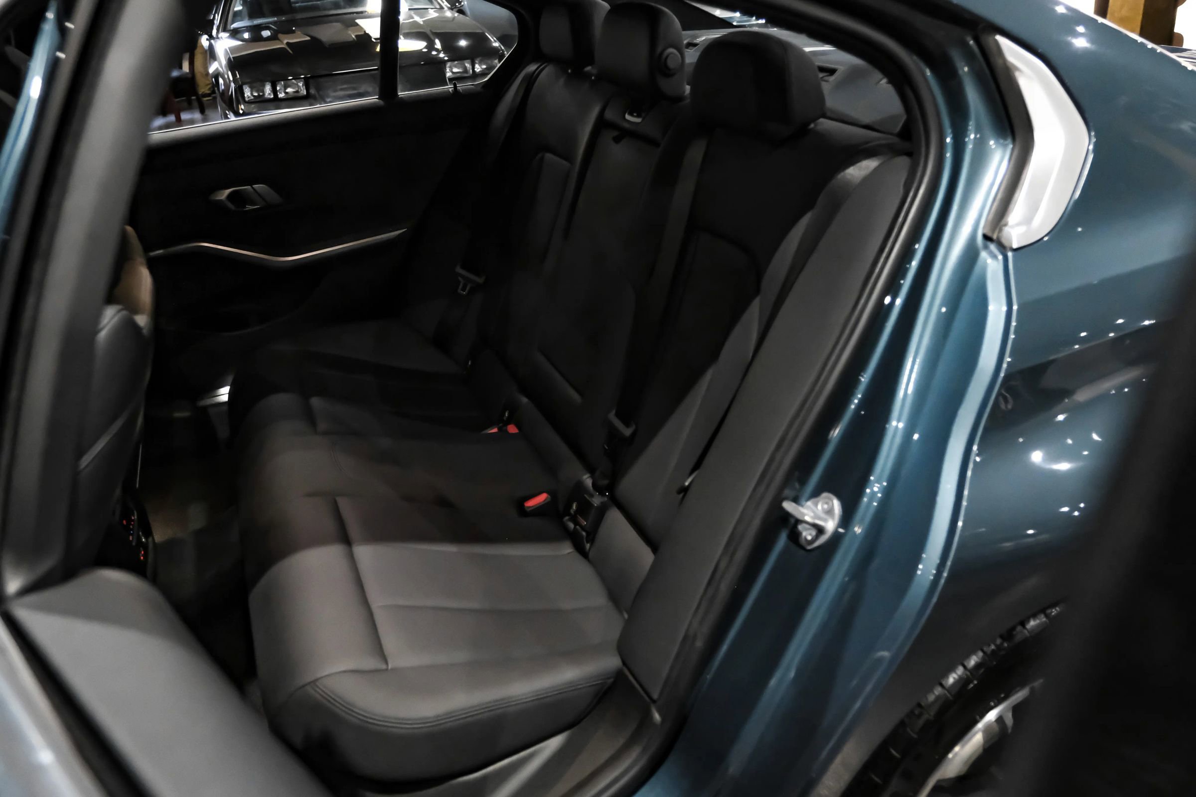 Used 2019 BMW 330i Sedan w/ Convenience Package image 35