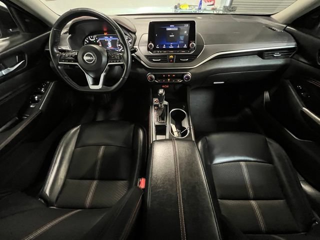 Used 2023 Nissan Altima 2.5 SR FWD image 17
