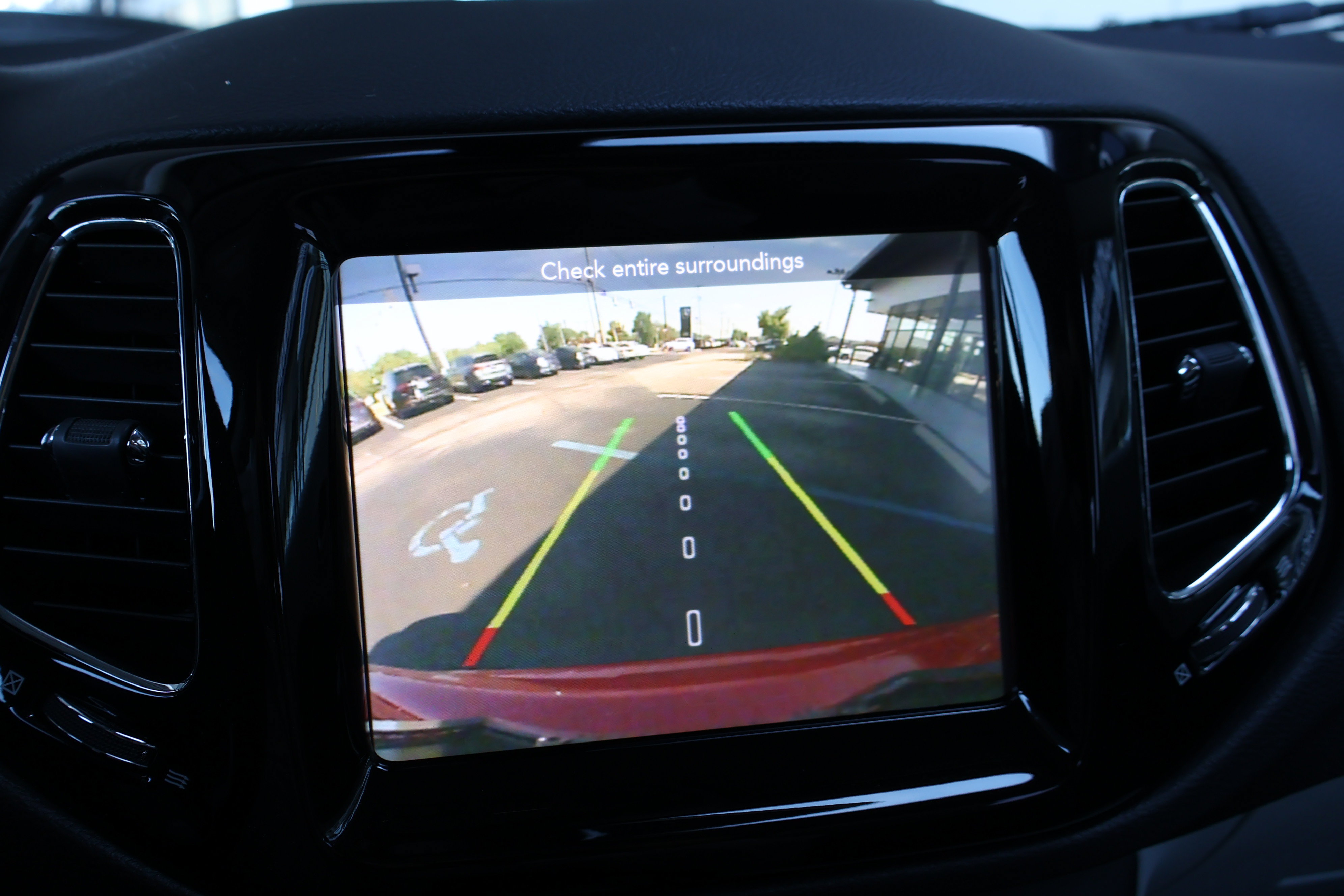 Used 2019 Jeep Compass Limited FWD image 33