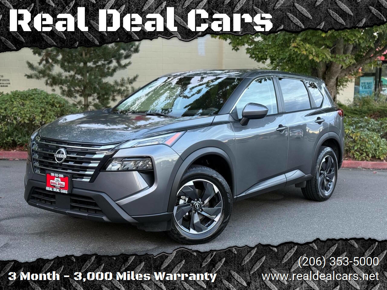 Used 2024 Nissan Rogue SV image 1