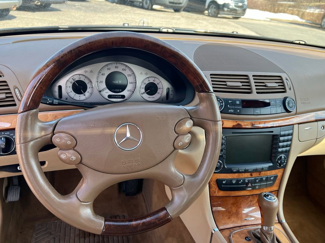 Used 2008 Mercedes-Benz E 350 4MATIC image 6