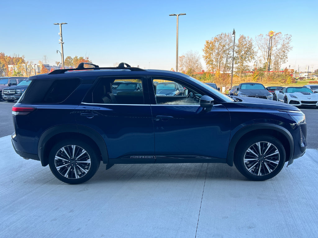 Used 2026 Nissan Pathfinder Platinum AWD/4WD image 9