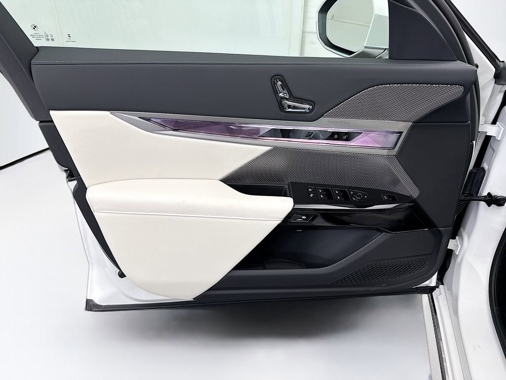 New 2026 BMW i7 xDrive60 RWD image 23