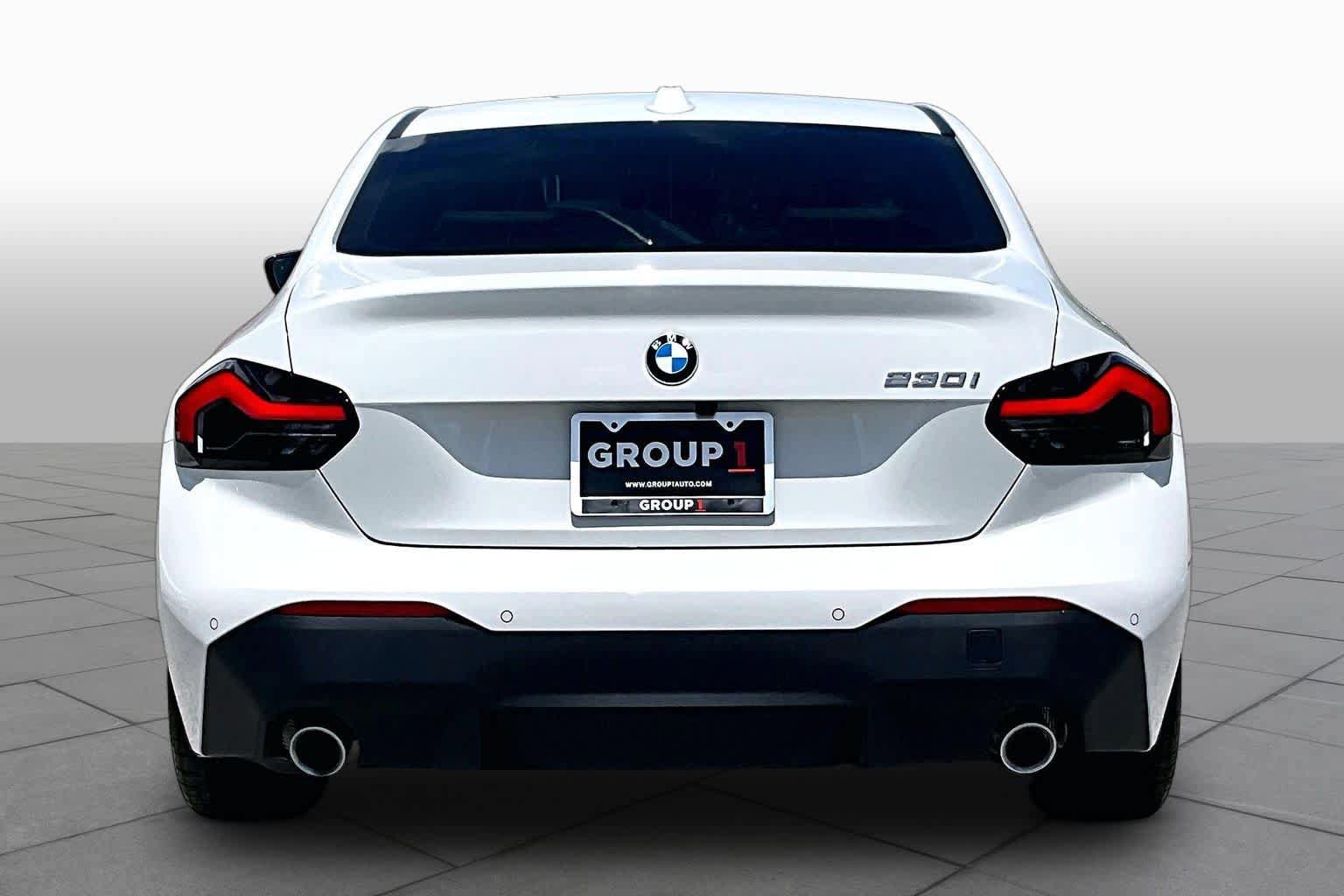 Used 2026 BMW 230i Coupe w/ Premium Package RWD image 4