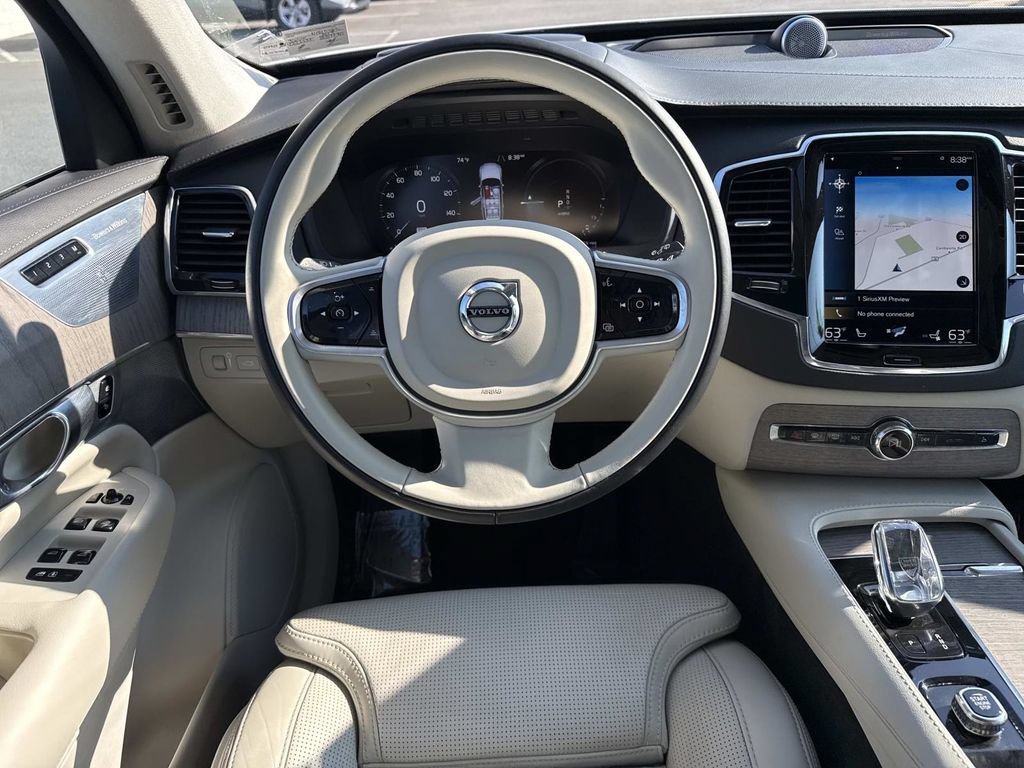 Used 2022 Volvo XC90 T8 Inscription w/ Lounge Package AWD/4WD image 13