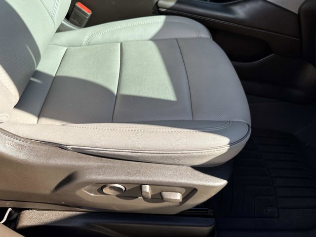 Used 2024 GMC Yukon XL SLT image 20