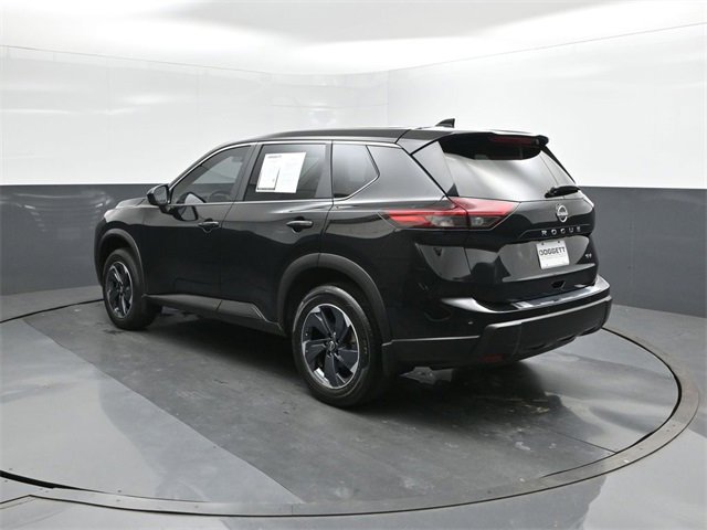 Certified 2024 Nissan Rogue SV image 5