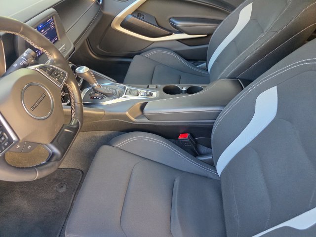 Certified 2024 Chevrolet Camaro LT RWD image 12