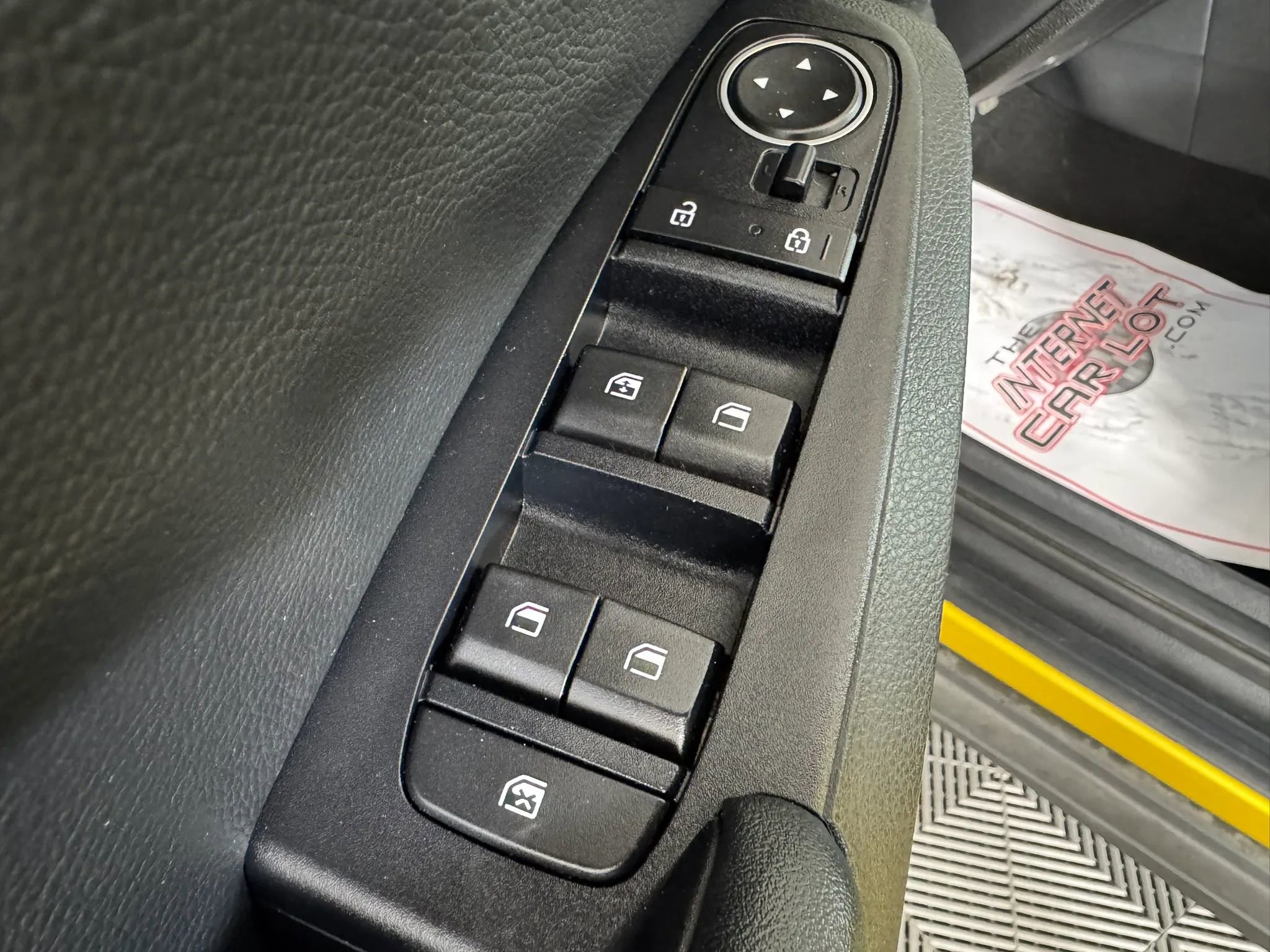 Used 2023 Kia Seltos SX w/ SX Sunroof Package AWD/4WD image 40