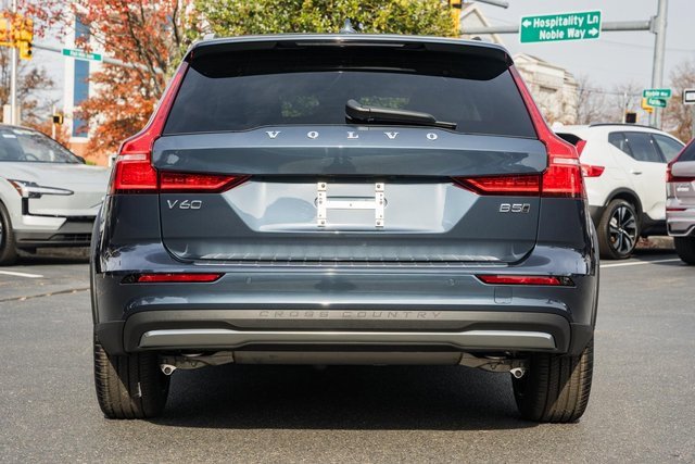New 2026 Volvo V60 B5 Cross Country Plus w/ Protection Package Premier image 5