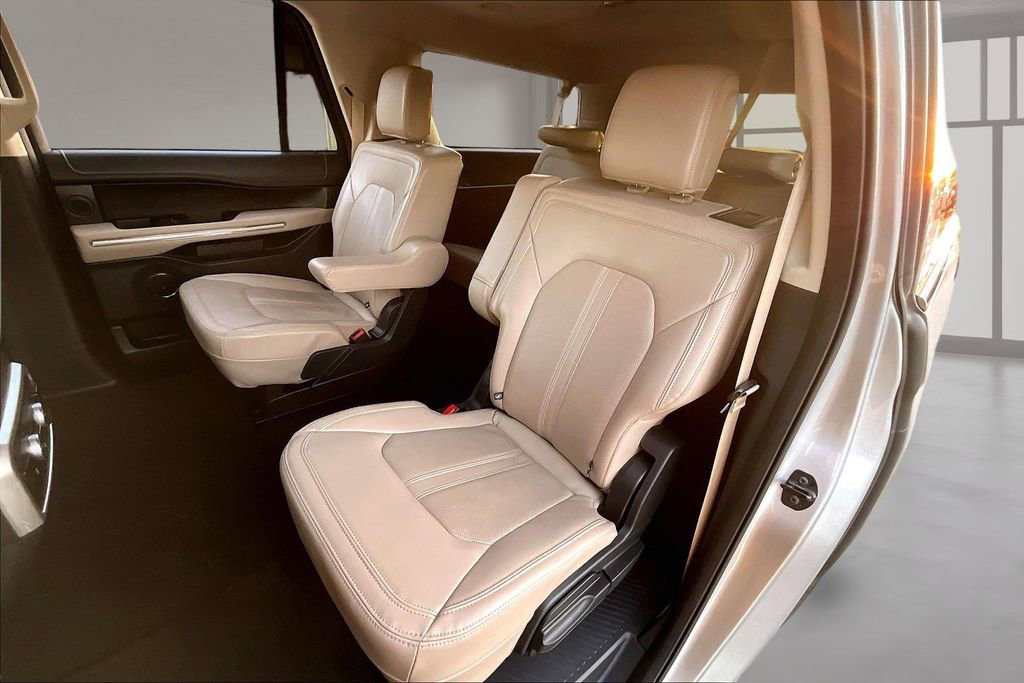 Used 2024 Ford Expedition Max Limited image 21
