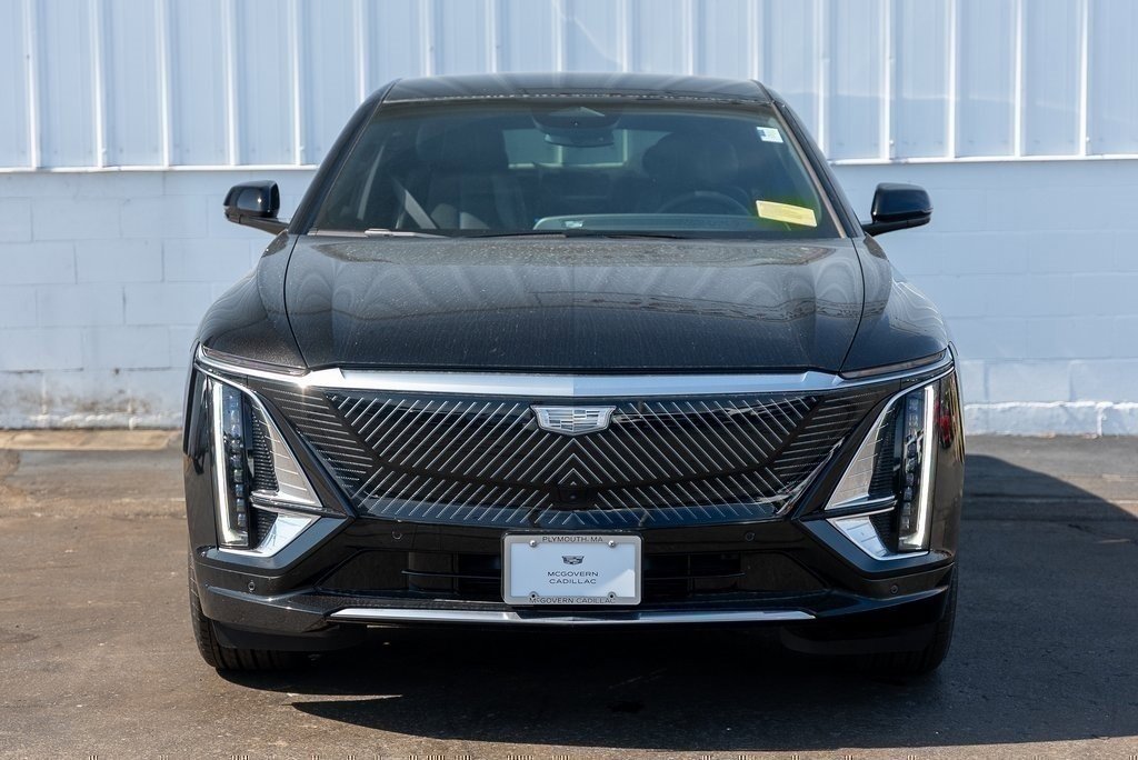 New 2025 Cadillac Lyriq Luxury image 3