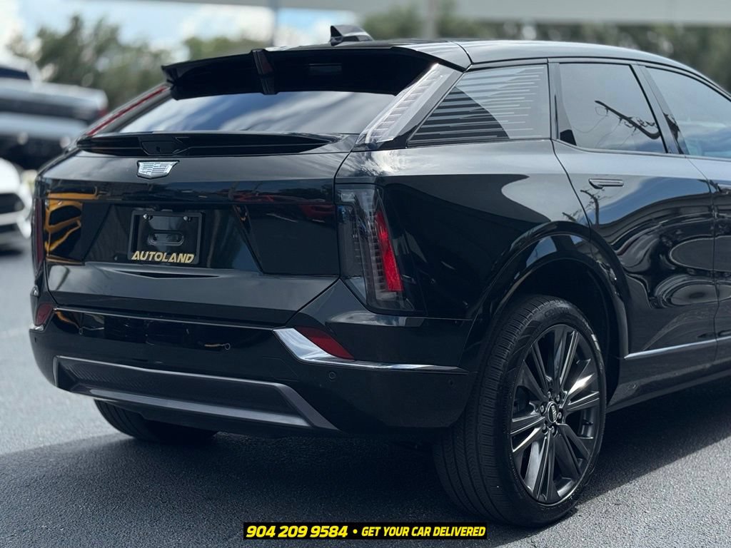 Used 2025 Cadillac Optiq Sport 2 AWD/4WD image 9