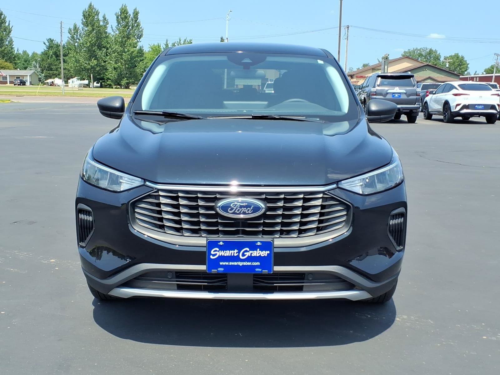 Used 2023 Ford Escape Active w/ Tech Pack #1 AWD/4WD image 9