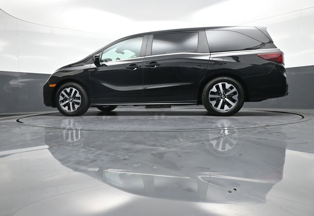 Certified 2025 Honda Odyssey EX-L image 35