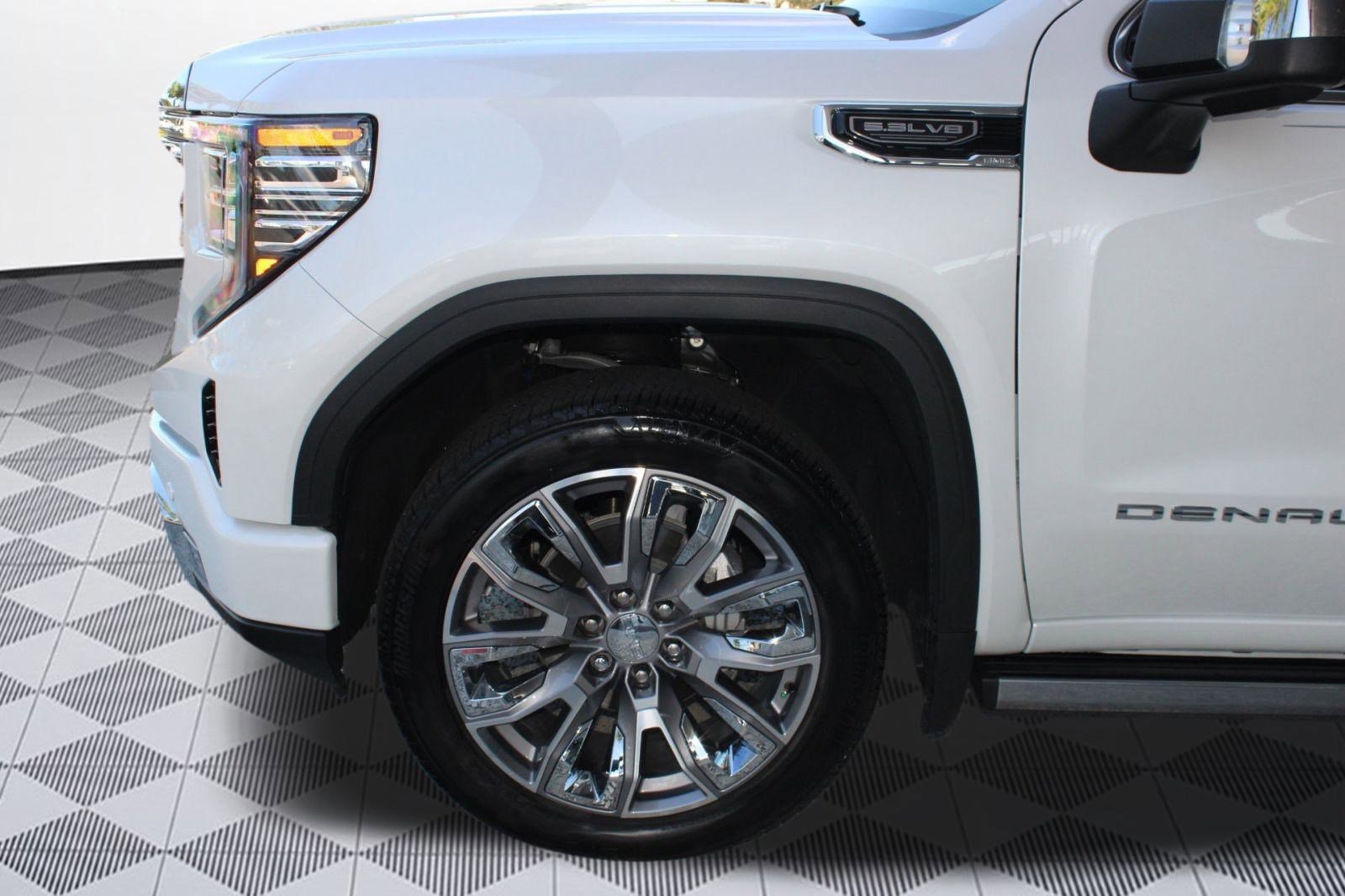 Used 2024 GMC Sierra 1500 Denali w/ Denali Reserve Package image 12