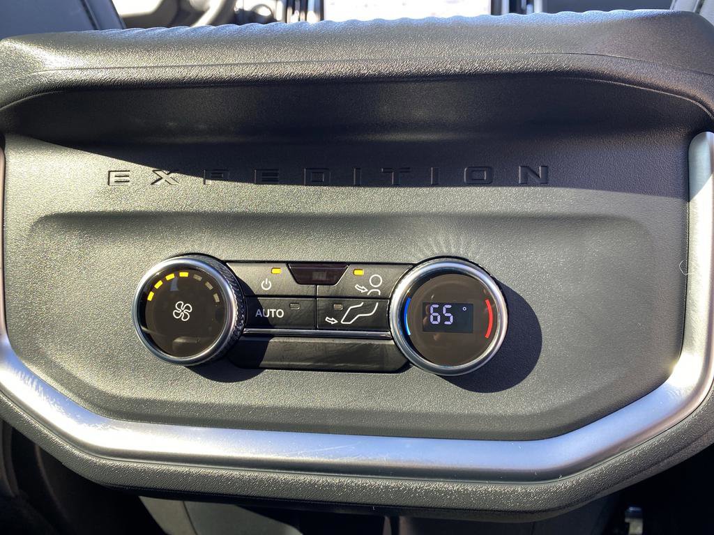 New 2025 Ford Expedition Max Active image 43