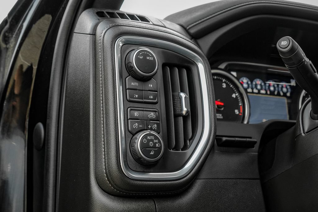 Used 2023 Chevrolet Silverado 3500 High Country w/ Z71 Off-Road Package AWD/4WD image 34