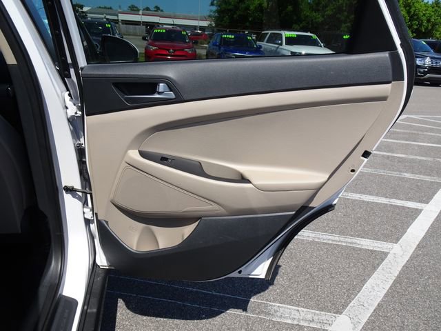 Used 2016 Hyundai Tucson SE w/ Option Group 02 FWD image 19