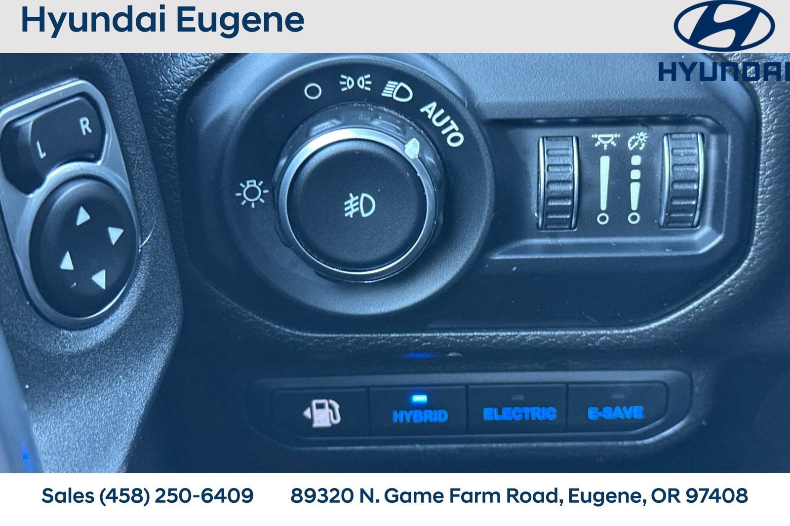 Used 2022 Jeep Wrangler Unlimited Sahara 4xe w/ Cold Weather Group image 34