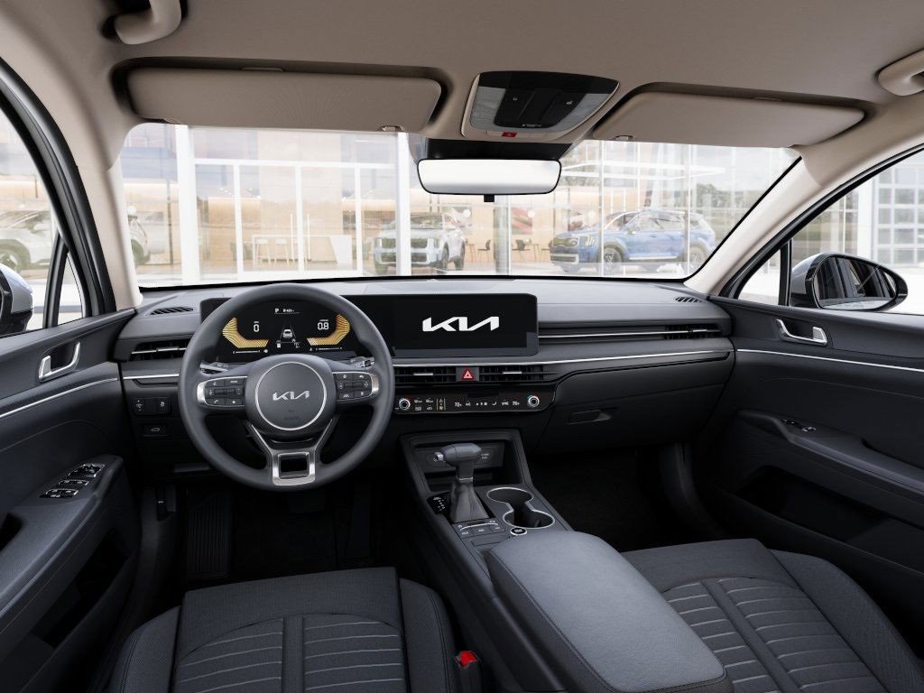 New 2026 Kia K5 LXS image 15