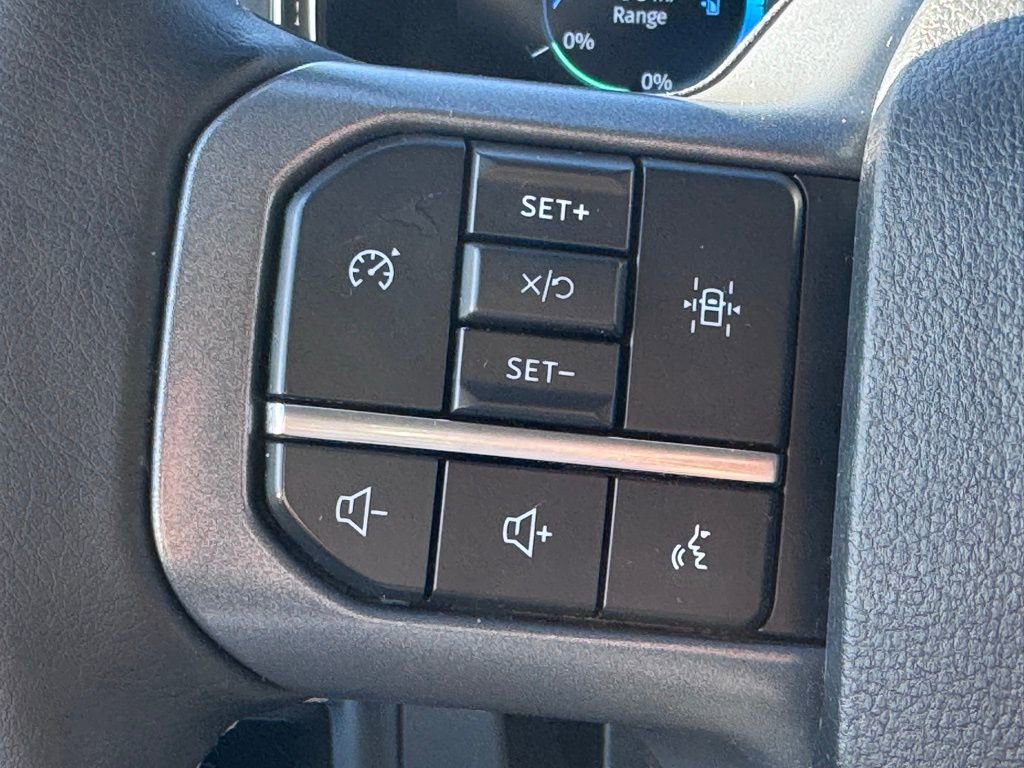 Used 2023 Ford F150 Lightning XLT image 8