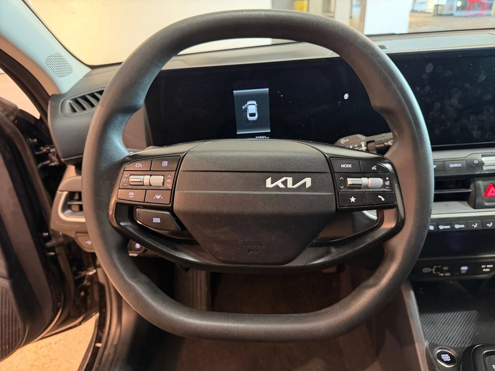 Used 2025 Kia K4 FWD image 27