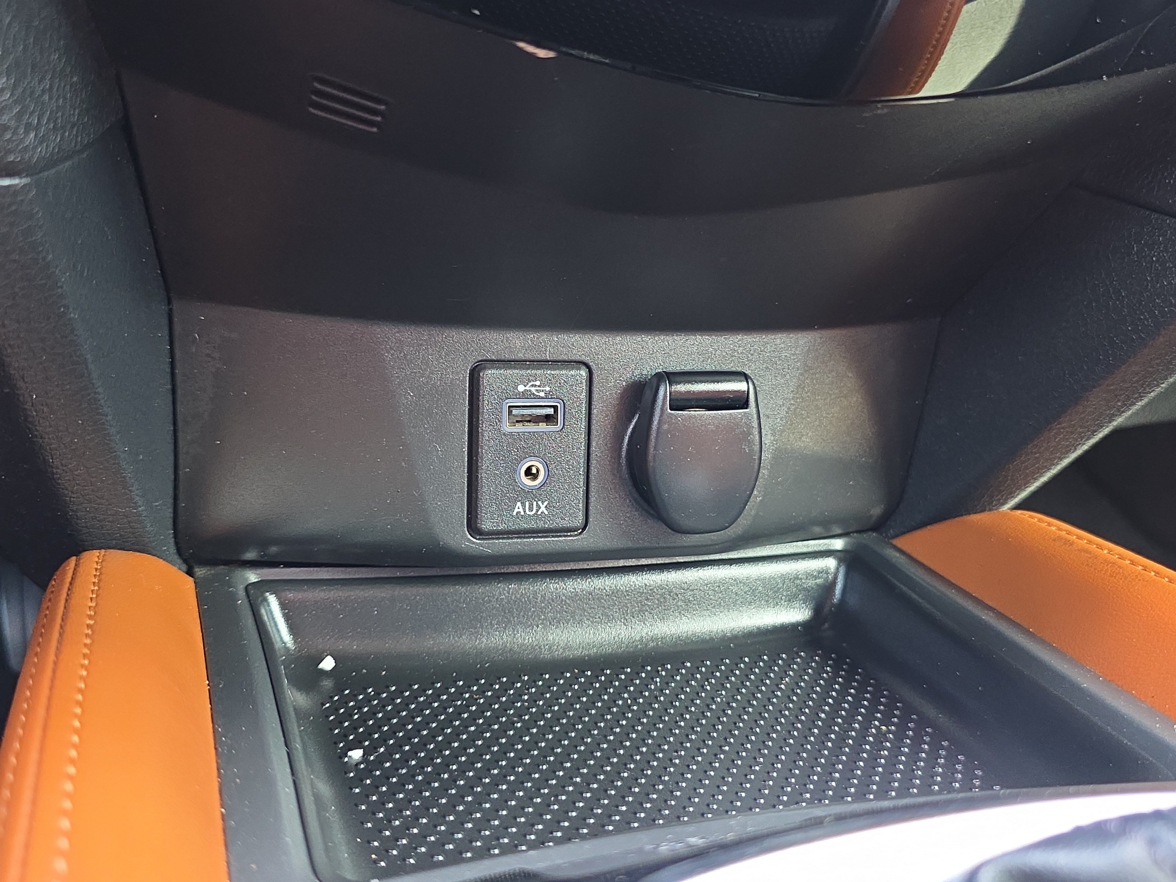 Used 2017 Nissan Rogue SL w/ SL Premium Package FWD image 24