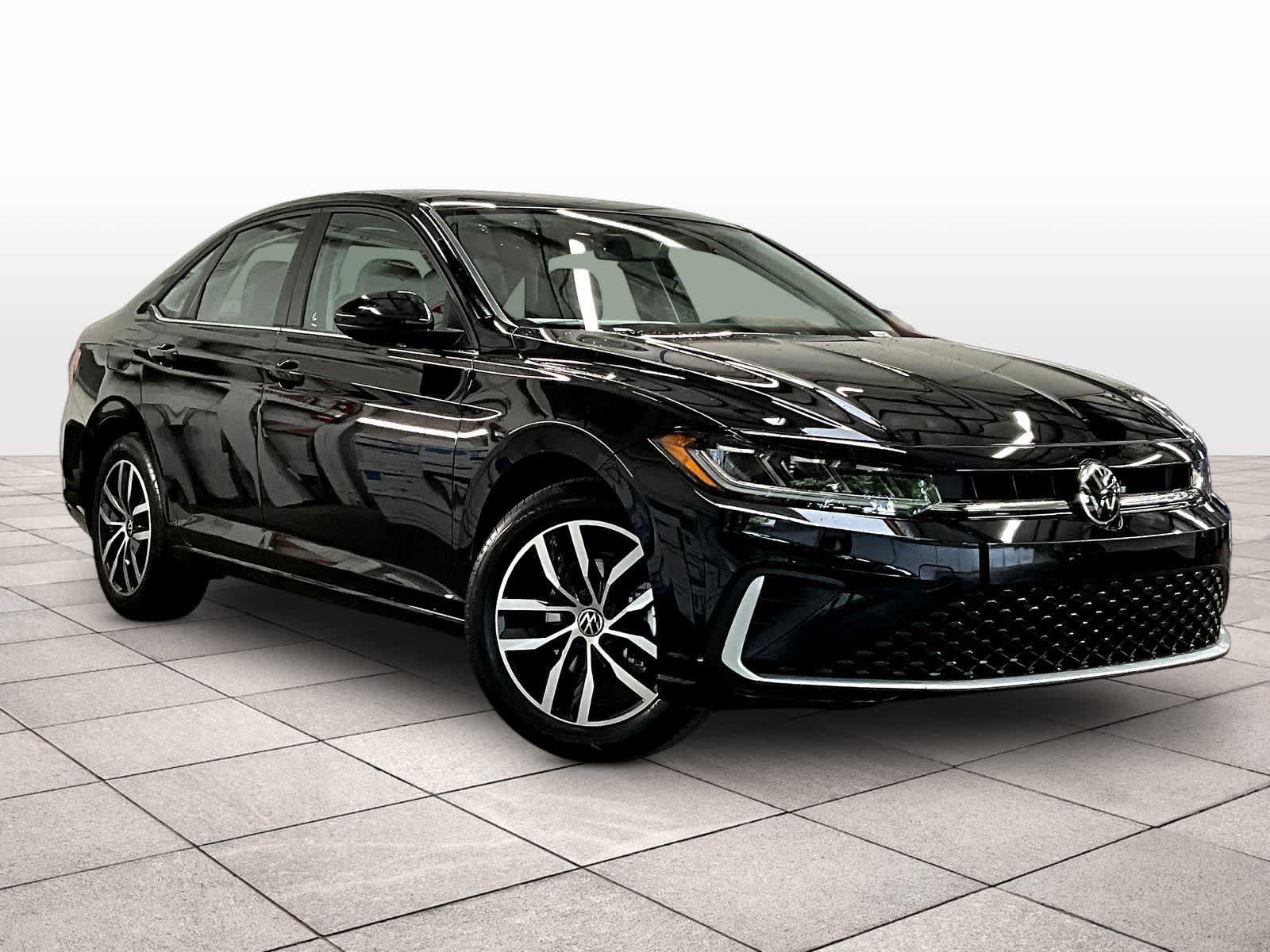 New 2026 Volkswagen Jetta SE FWD image 2