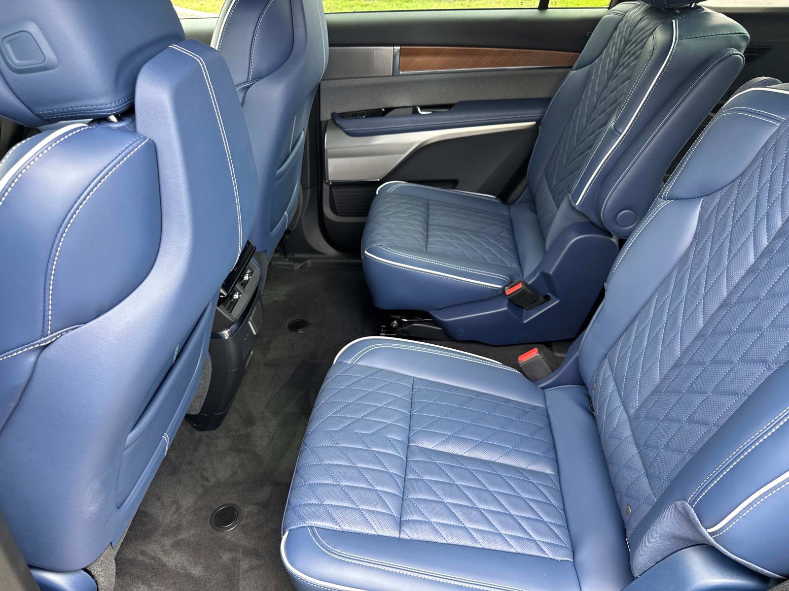 New 2026 Cadillac Vistiq Premium Luxury image 15