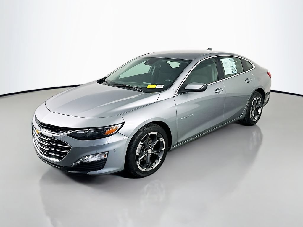 Used 2024 Chevrolet Malibu LT FWD image 3