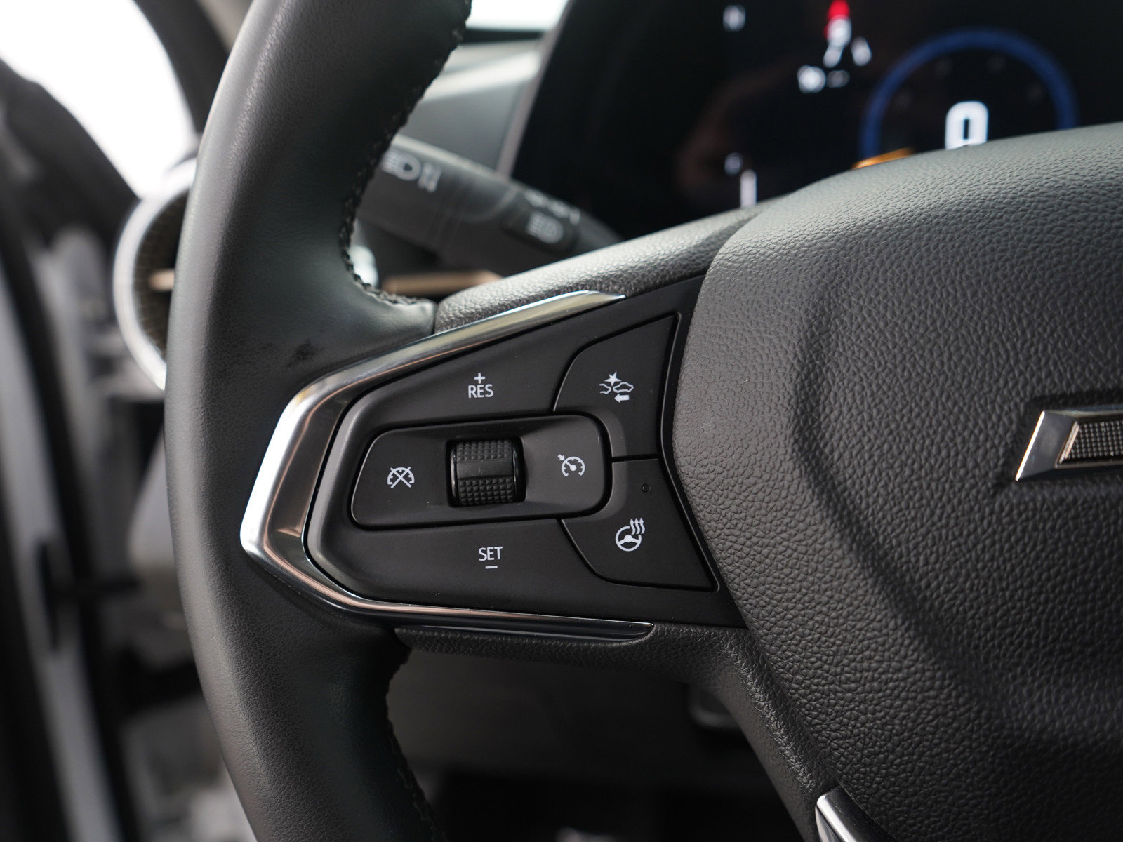 Used 2024 Chevrolet Trax ACTIV w/ Driver Confidence Package image 25