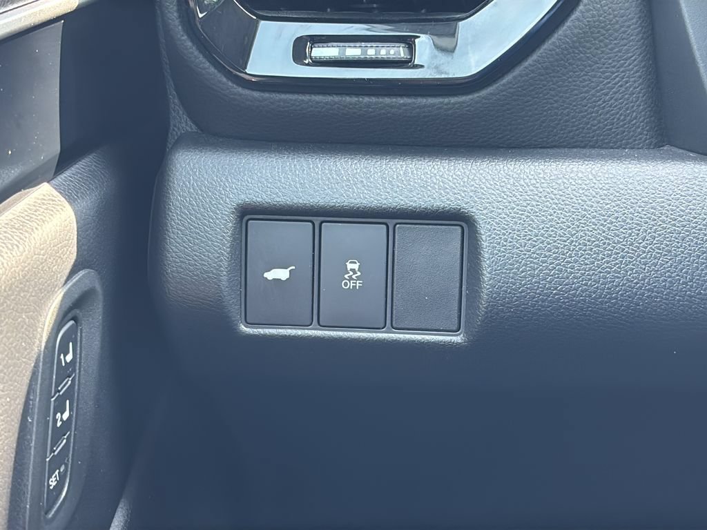 Used 2025 Honda Pilot EX-L image 29