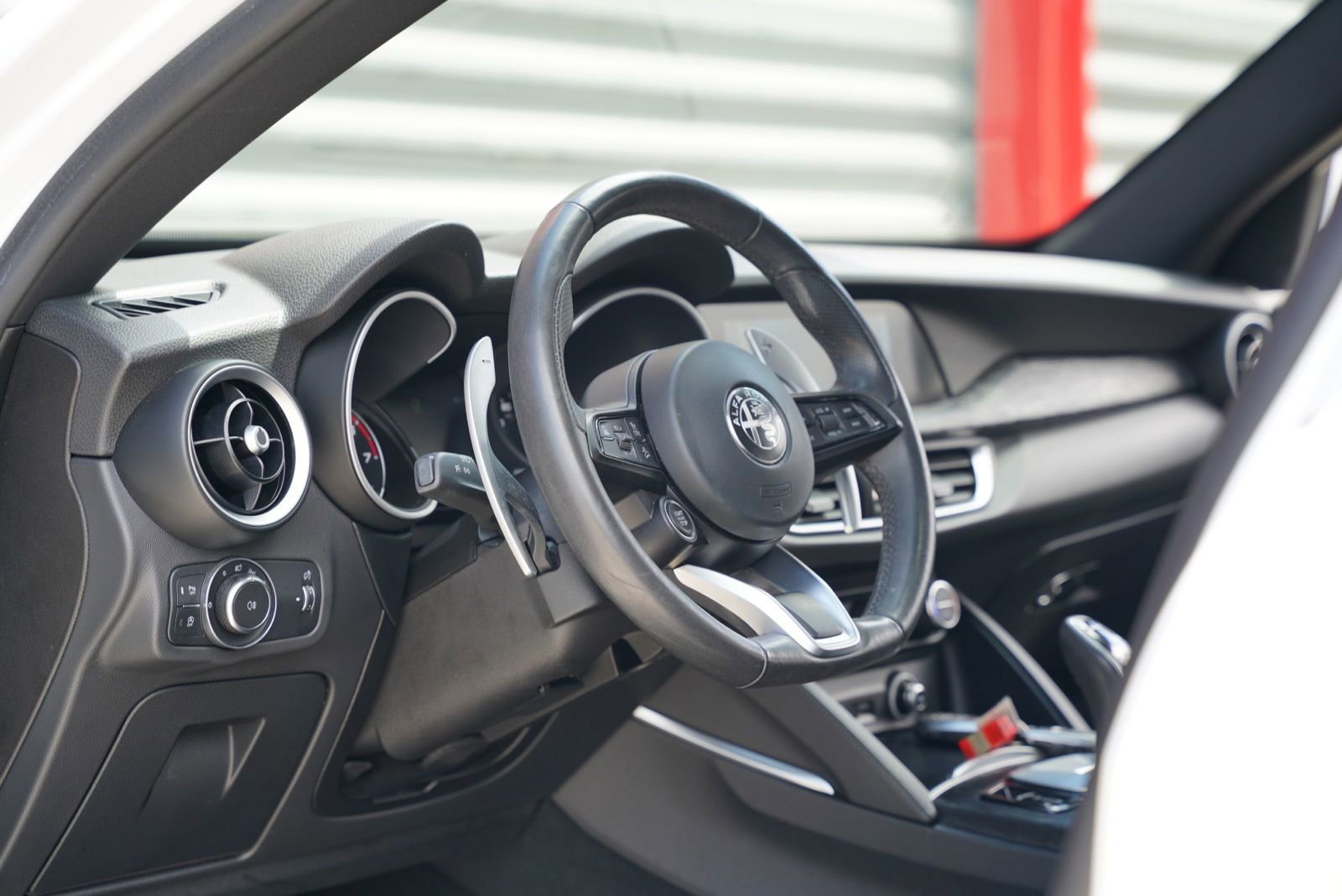 Used 2023 Alfa Romeo Stelvio Sprint RWD image 11