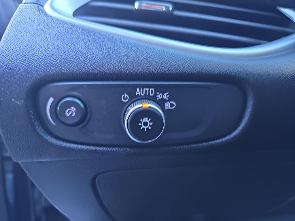 Used 2024 Chevrolet Malibu LS image 13