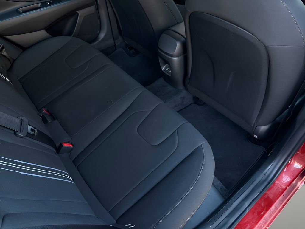 Used 2025 Hyundai Elantra Blue image 20