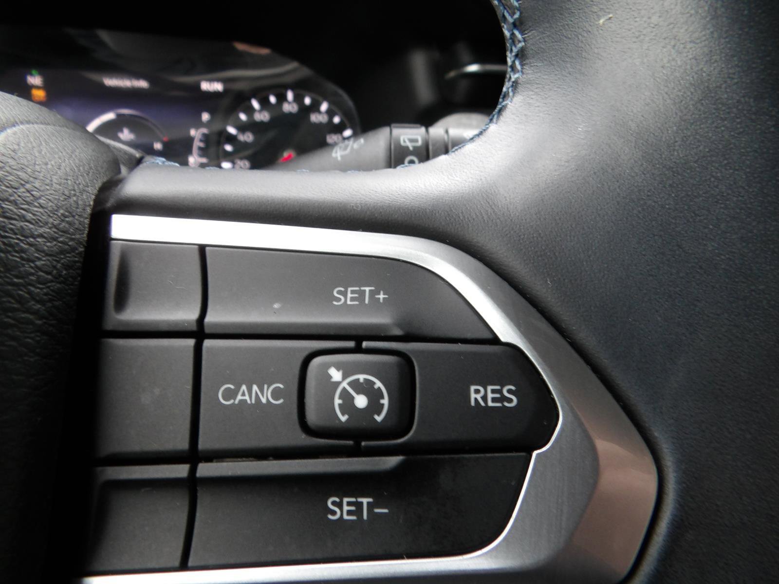 Used 2022 Jeep Compass Latitude w/ Convenience Group image 41