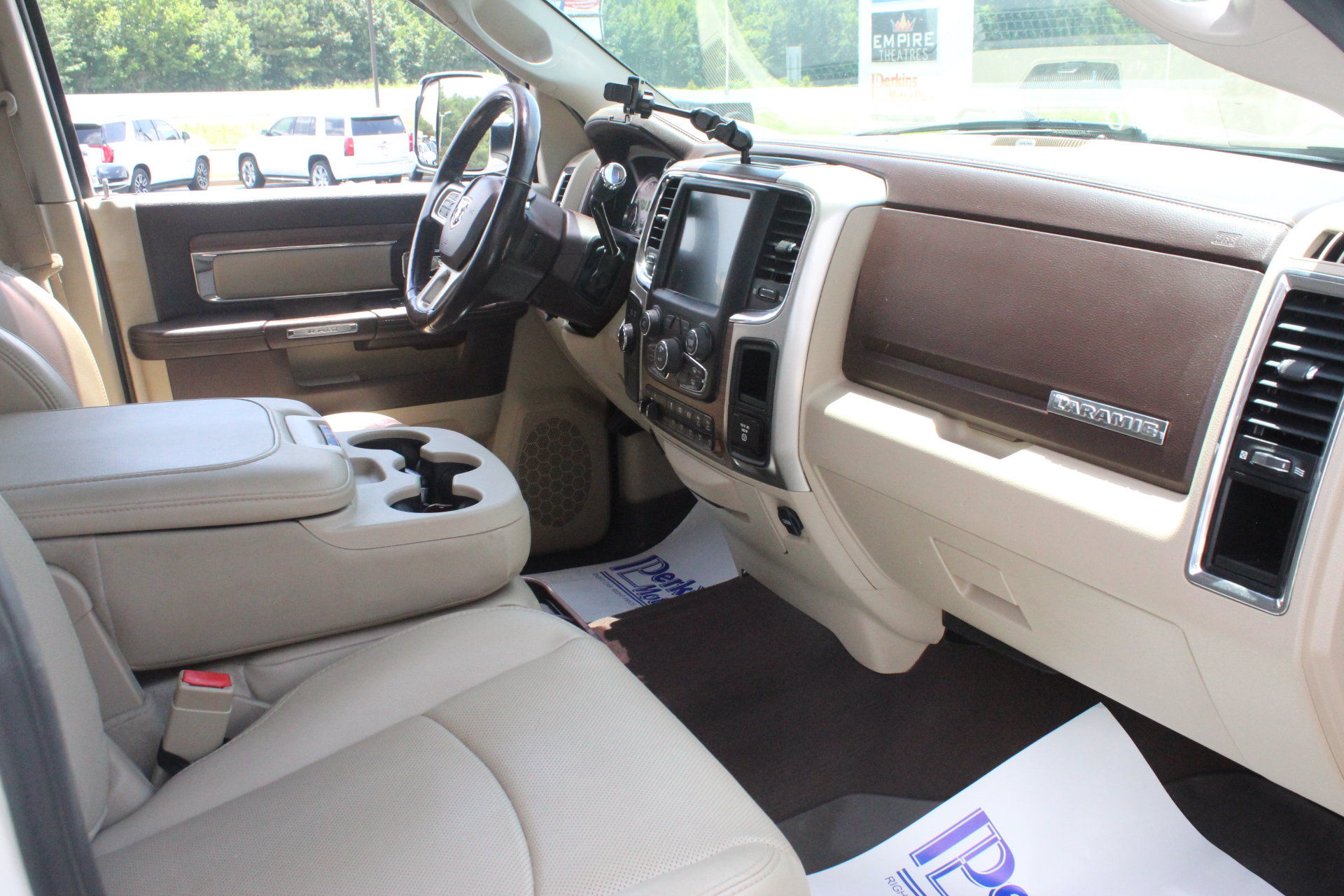 Used 2017 RAM 2500 Laramie w/ Convenience Group AWD/4WD image 31