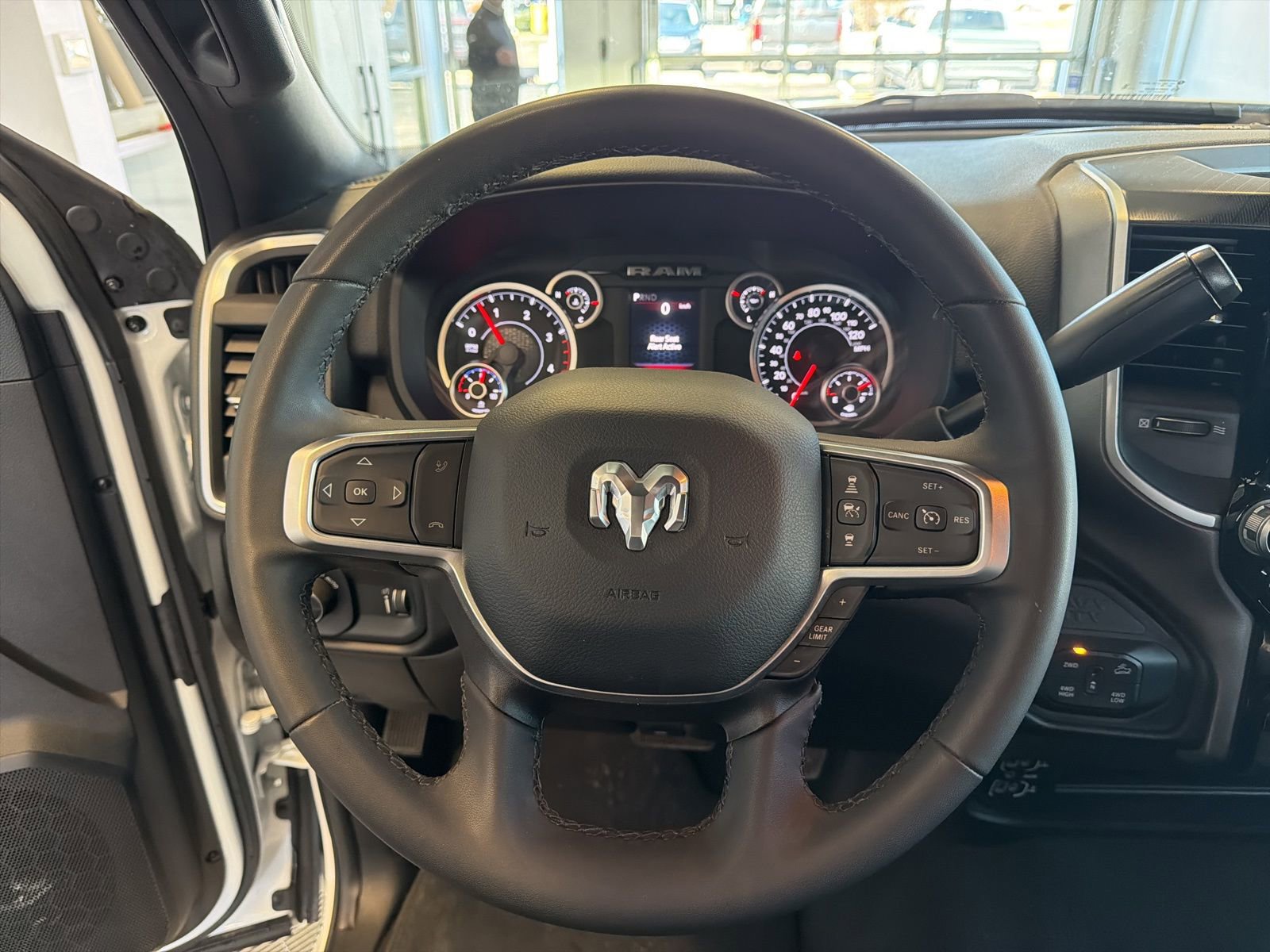 Used 2025 RAM 2500 Big Horn AWD/4WD image 18