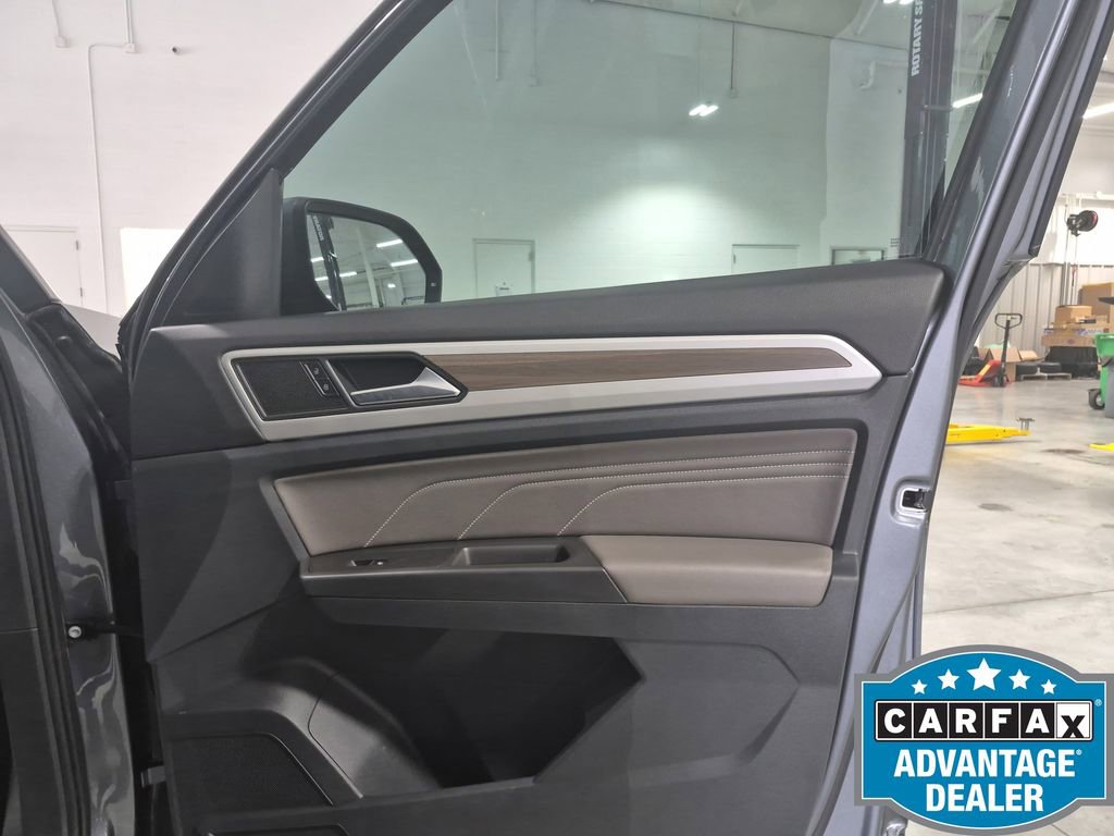 Used 2022 Volkswagen Atlas SEL AWD/4WD image 22